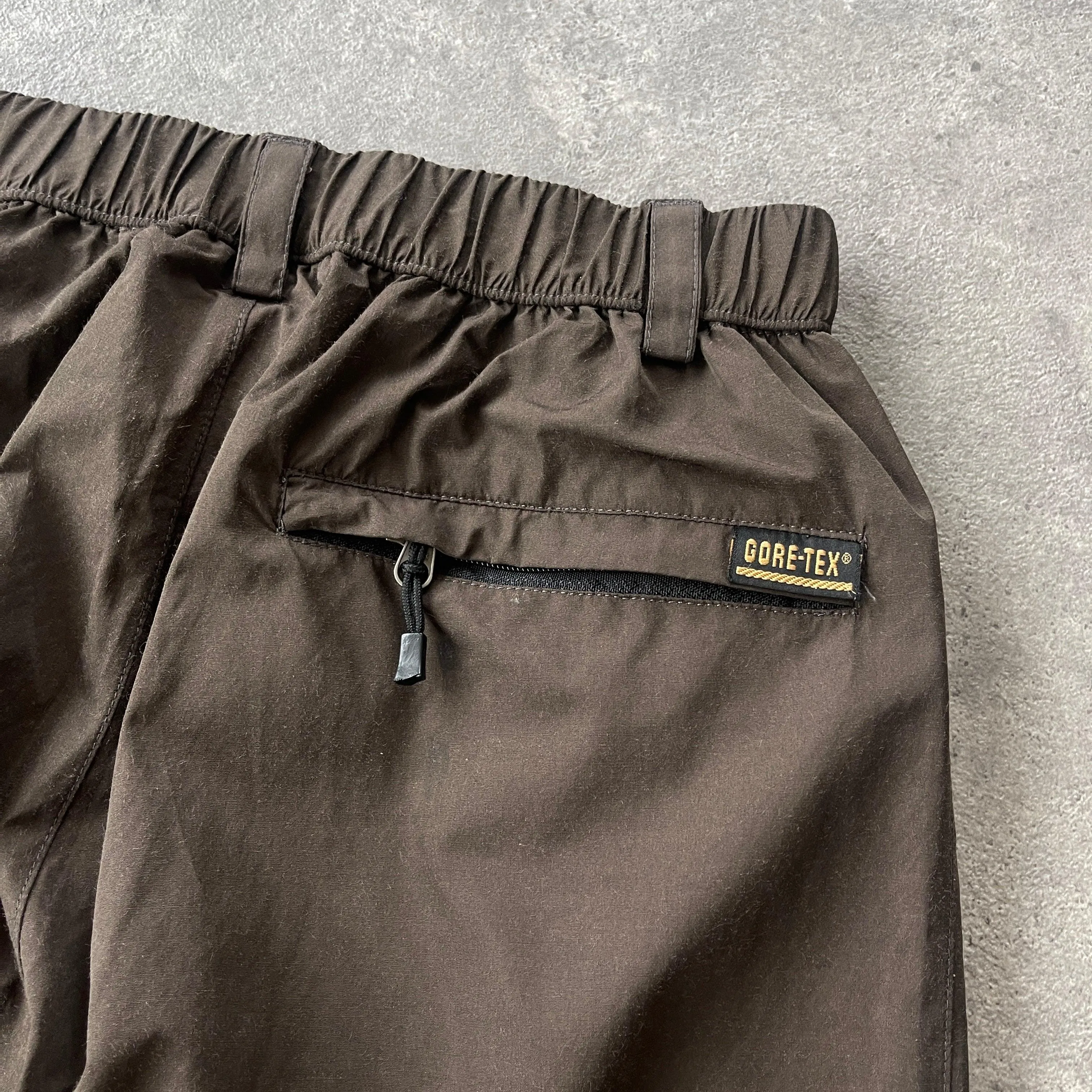 Arc'teryx Rare 2000s Goretex Technical Trousers (Size Small)