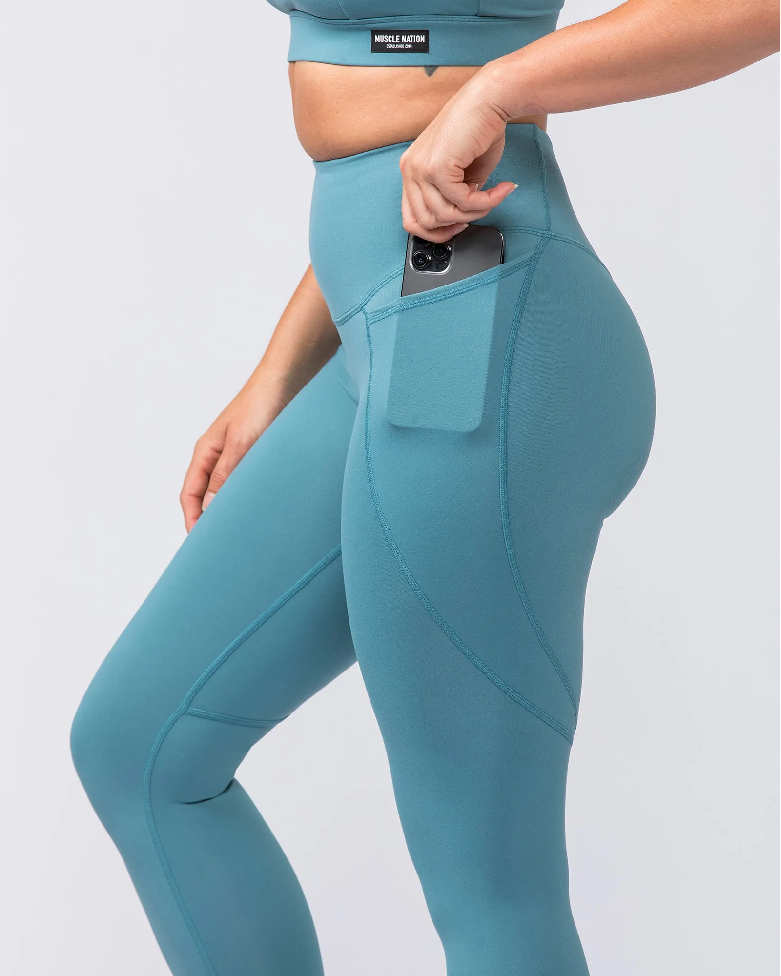 Boost Ankle-Length Signature Leggings