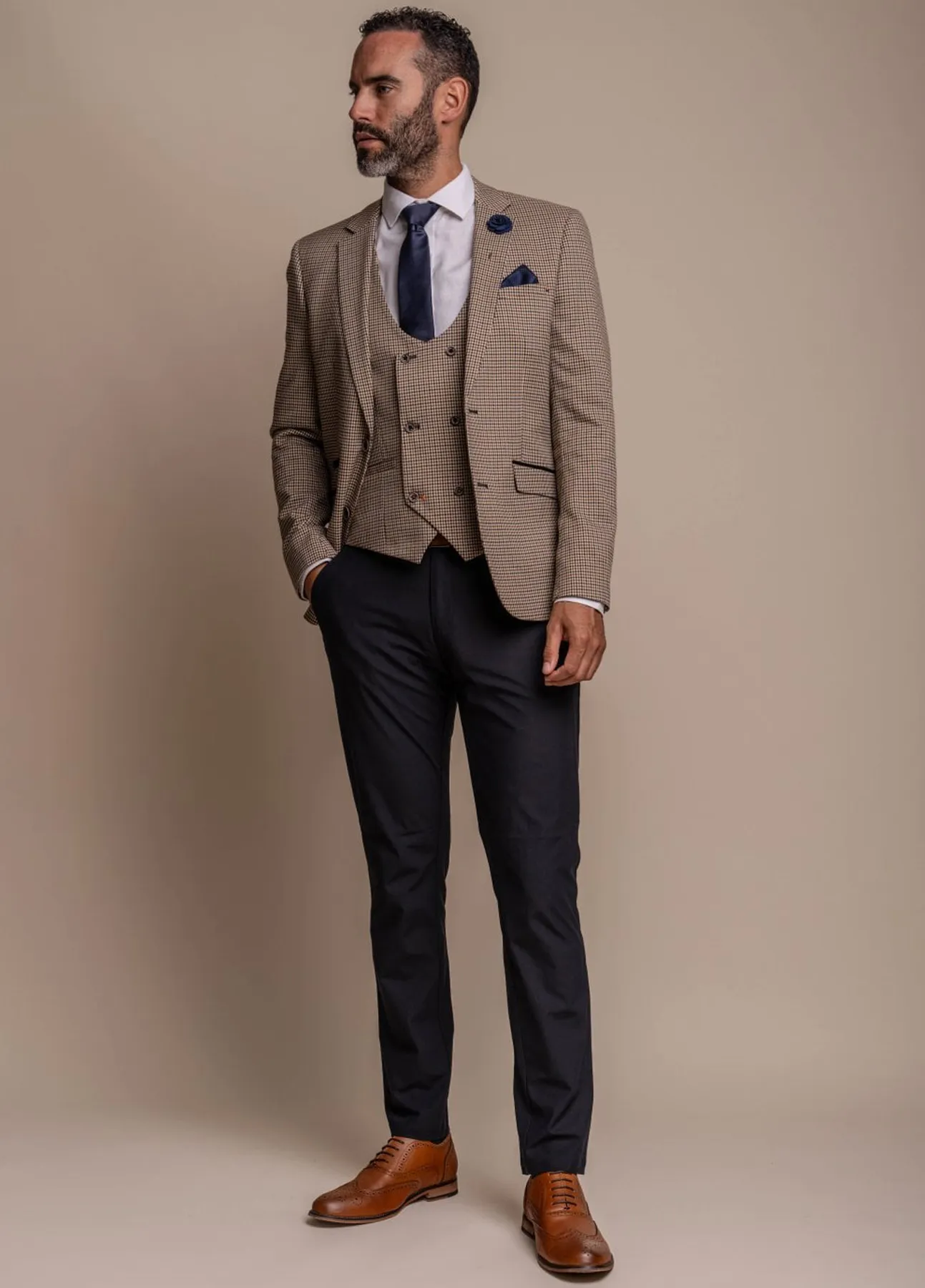 Cavani Elwood Tan Navy Contrast Suit With Trousers