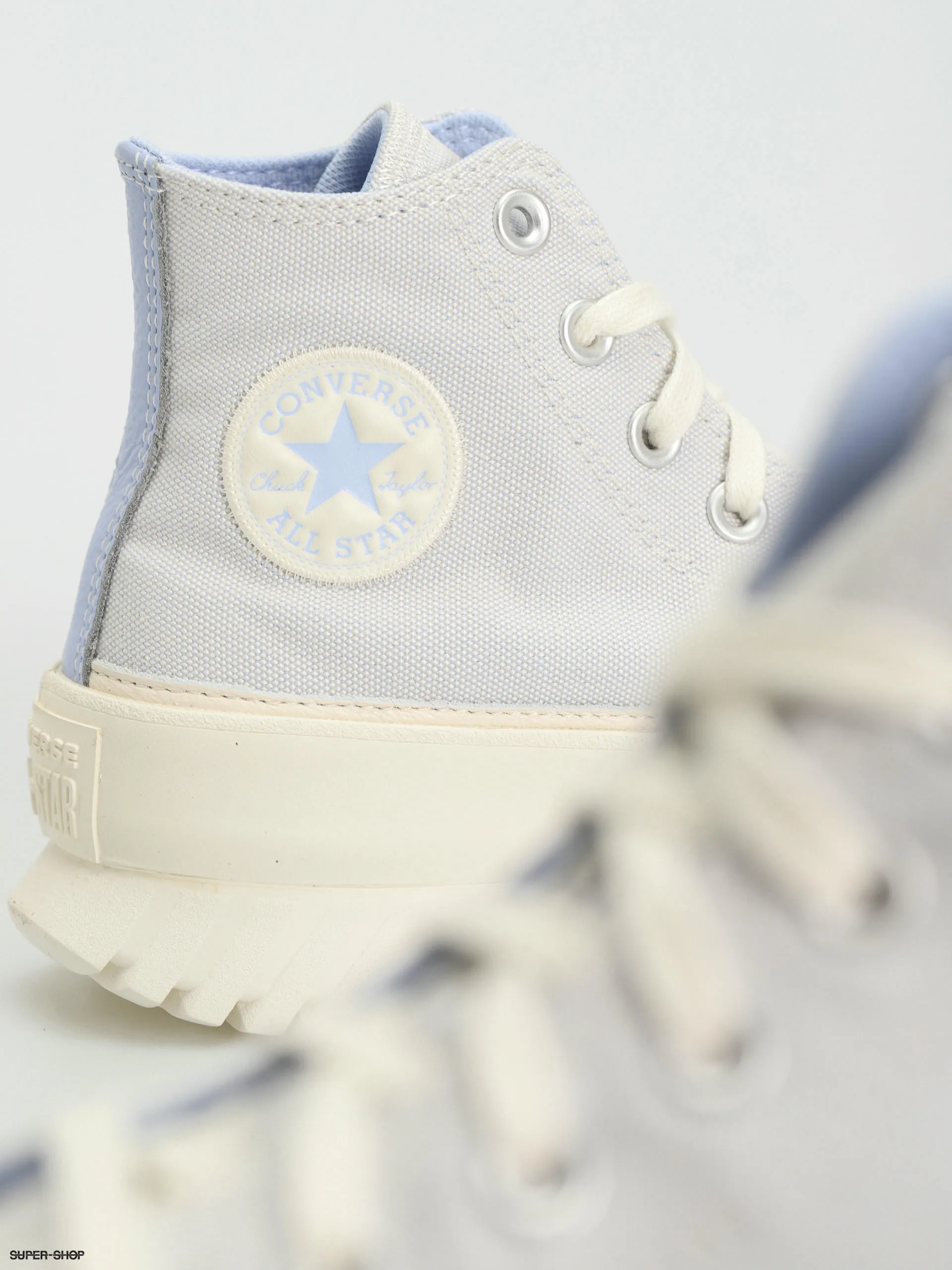 Converse Chuck Taylor All Star Lugged 2.0 Hi Shoes (mystic sky/egret)