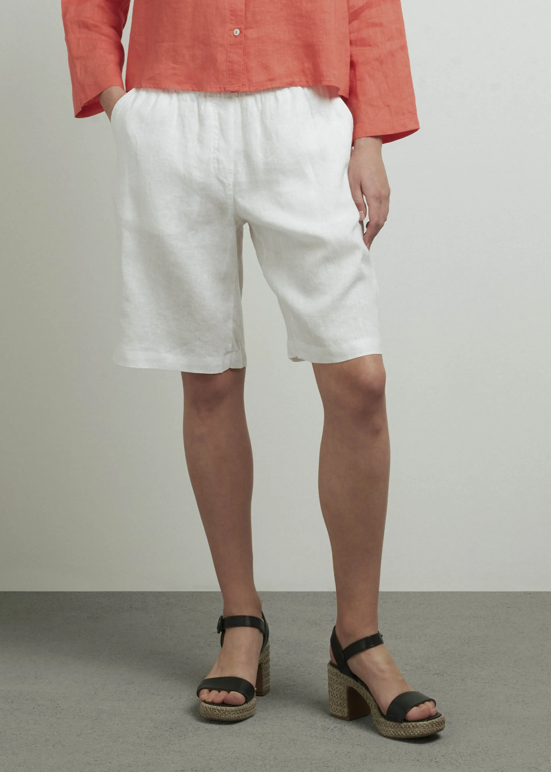 Linen shorts