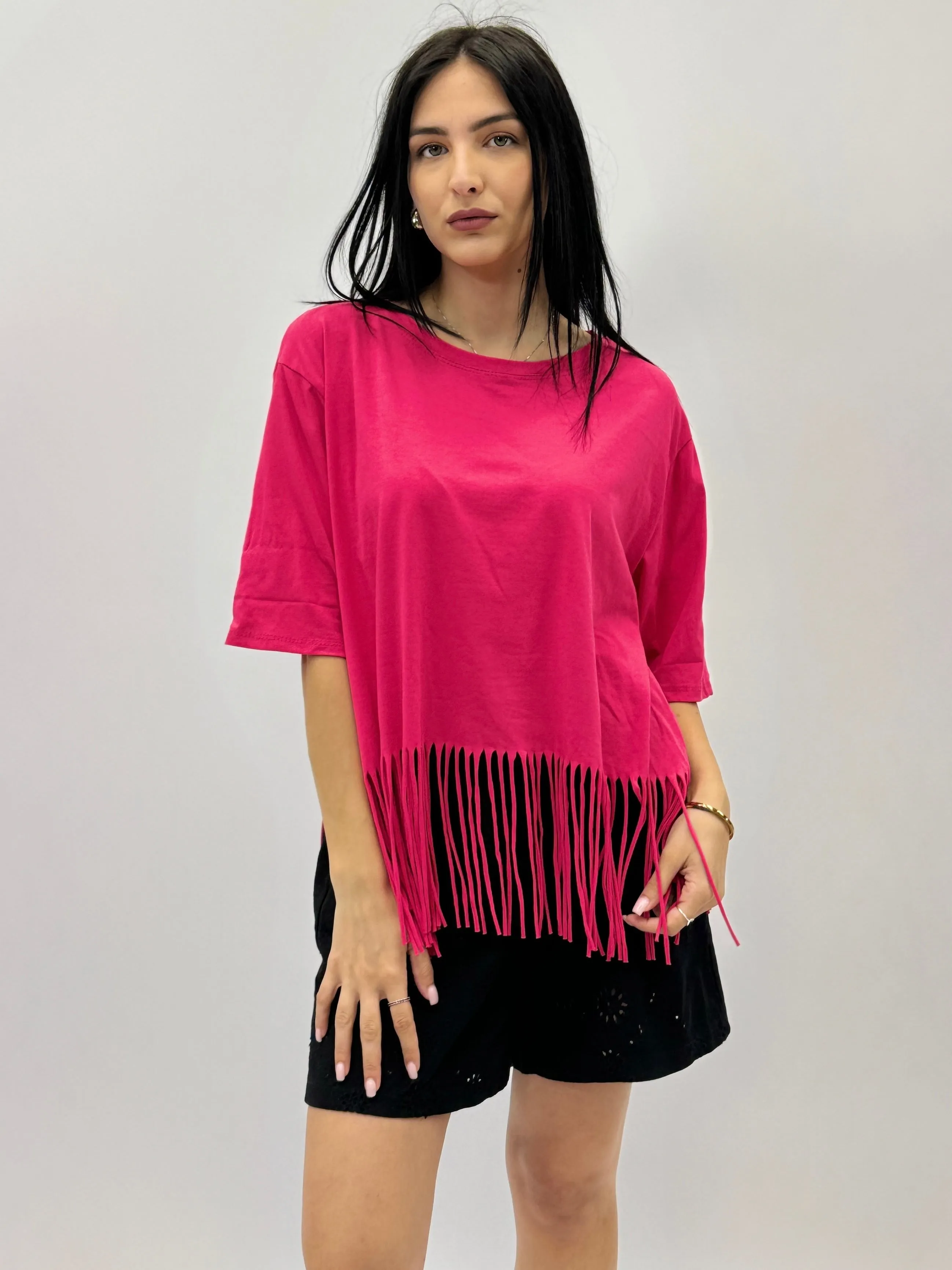 Solid color t-shirt with fringe