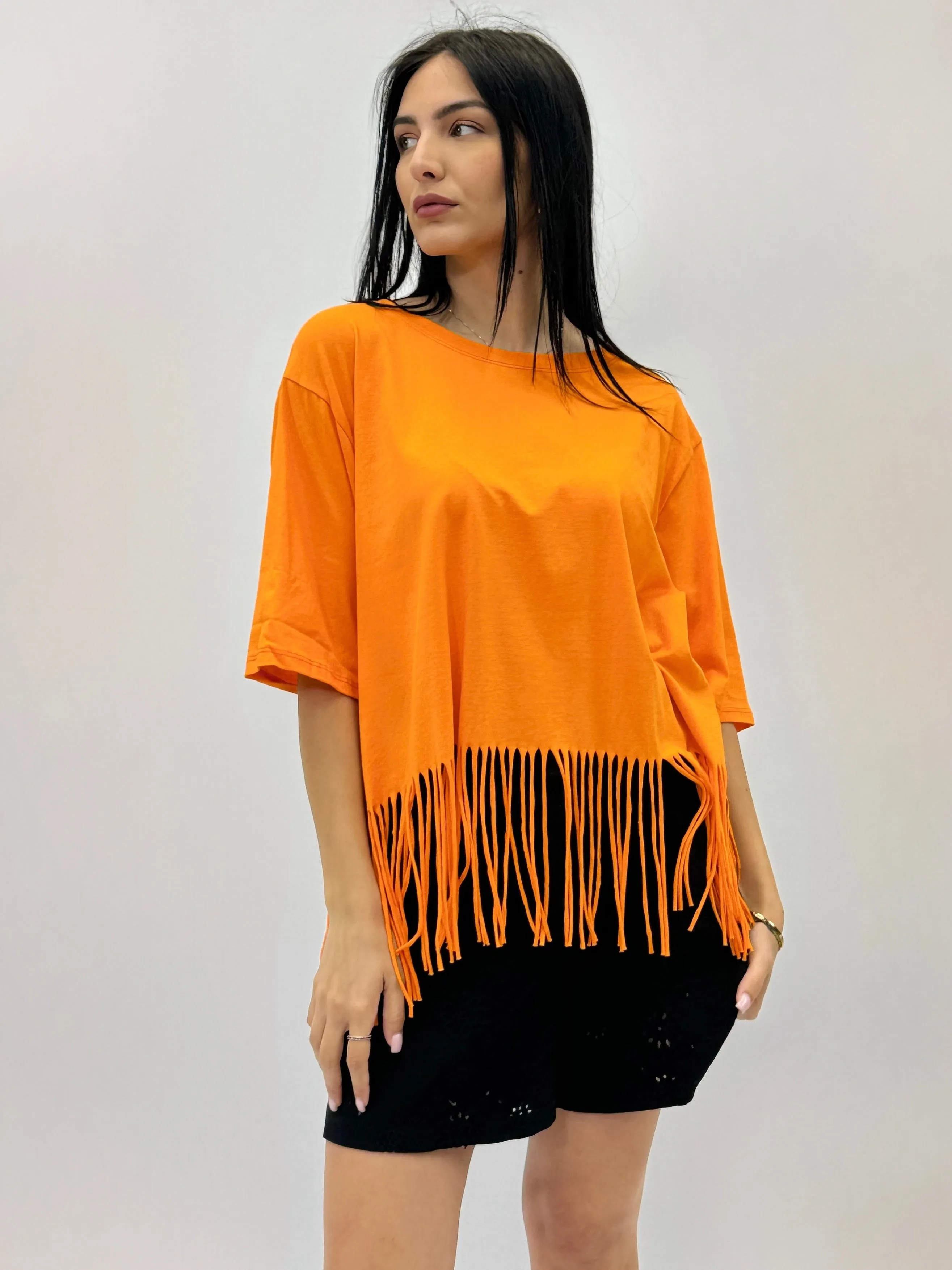 Solid color t-shirt with fringe