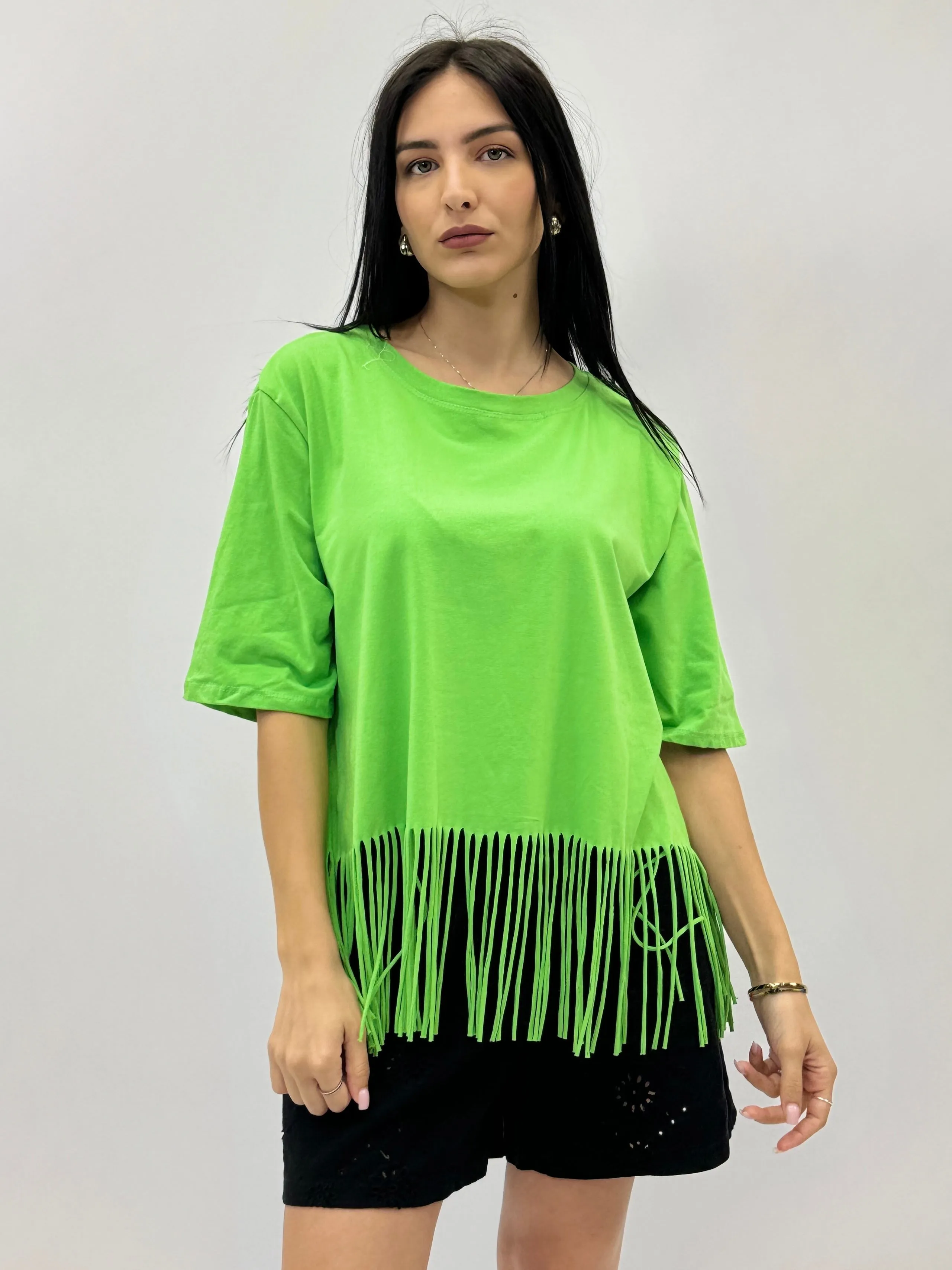 Solid color t-shirt with fringe