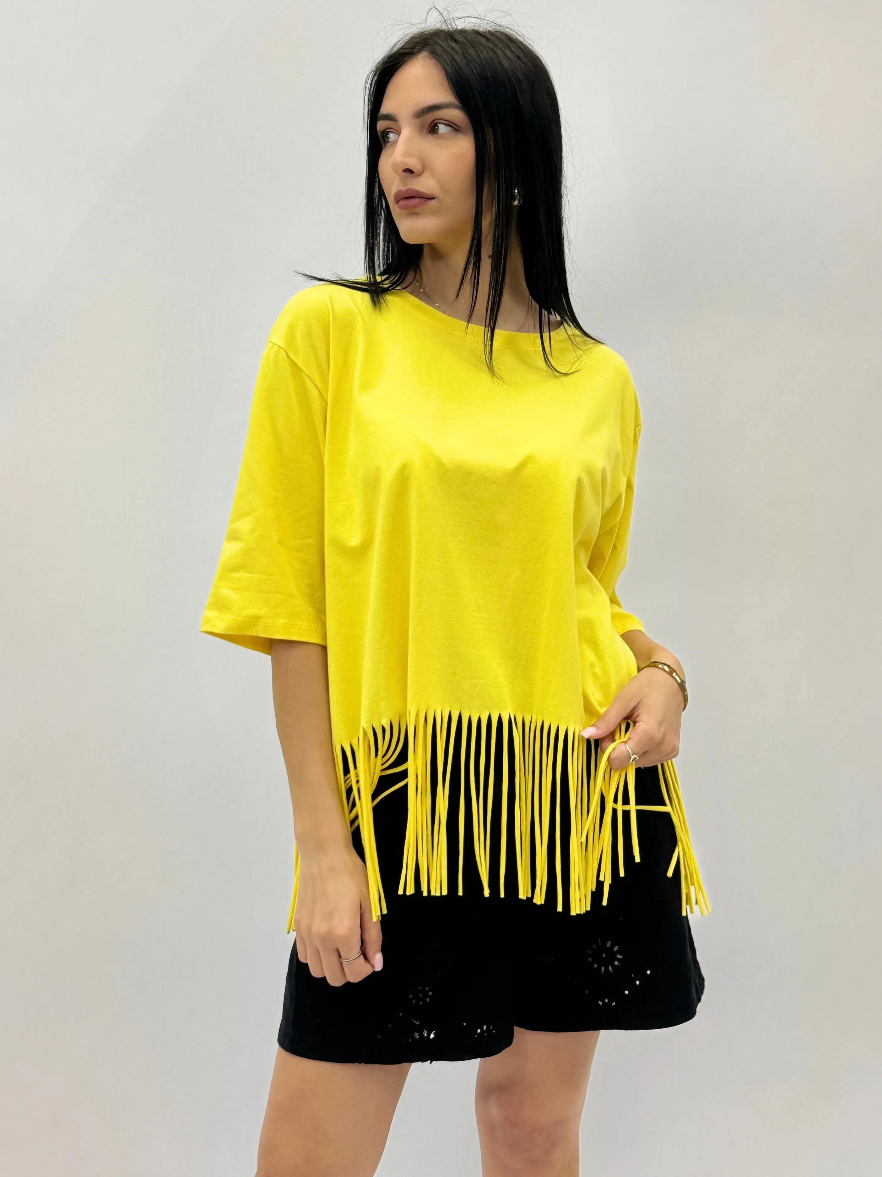 Solid color t-shirt with fringe