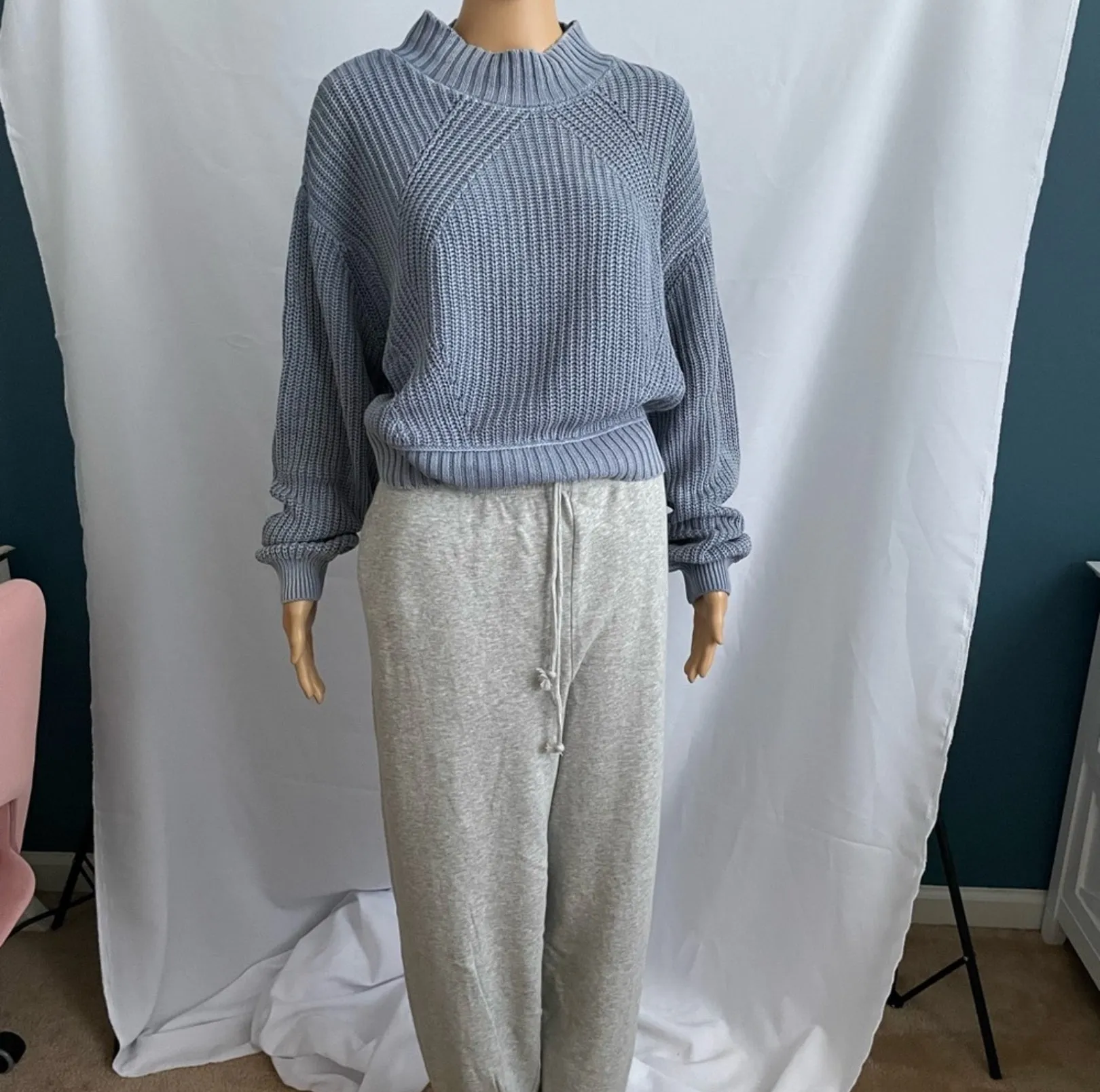 Textured Short Mock-Neck Pullover