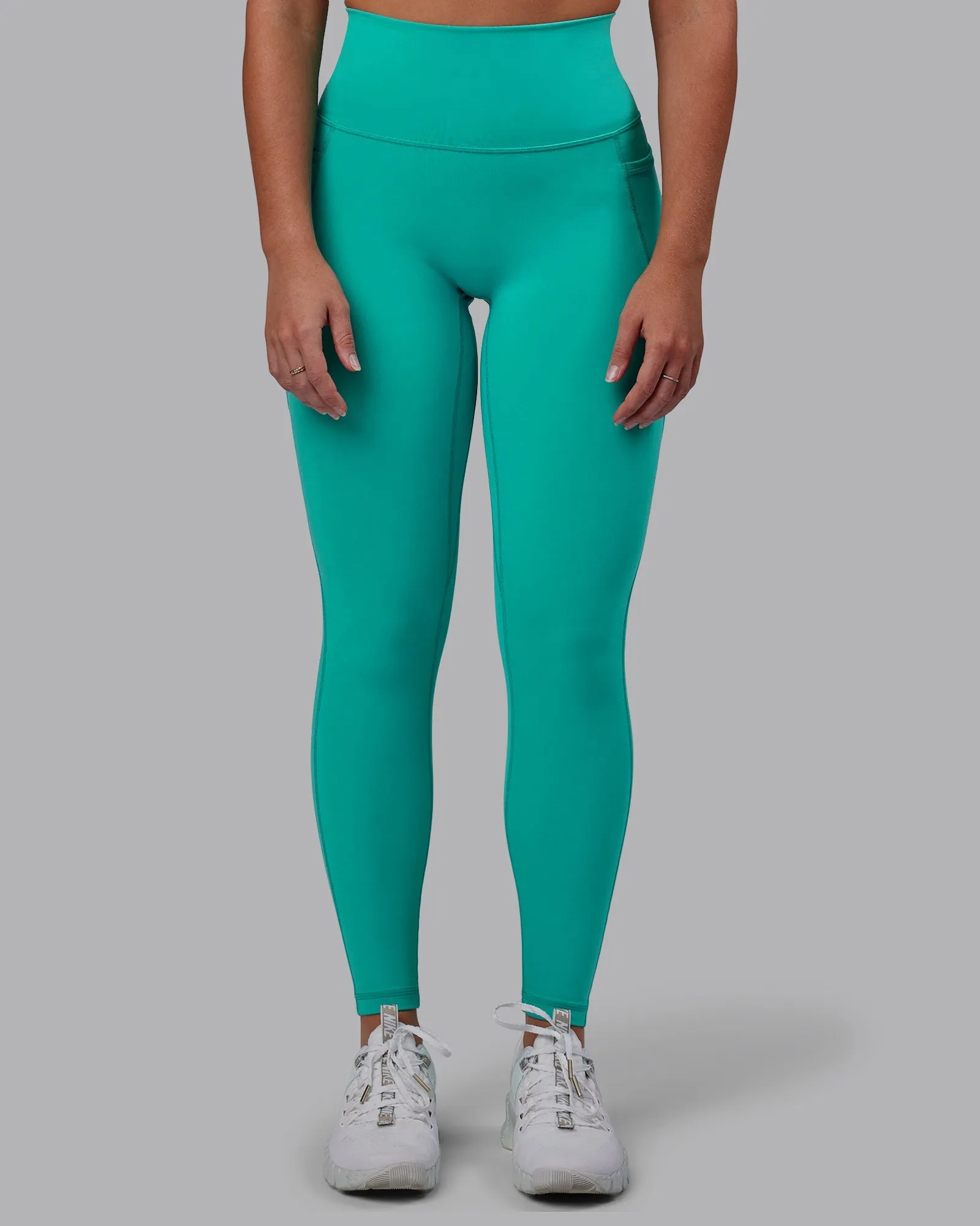 Trendy Turquoise Tide Leggings