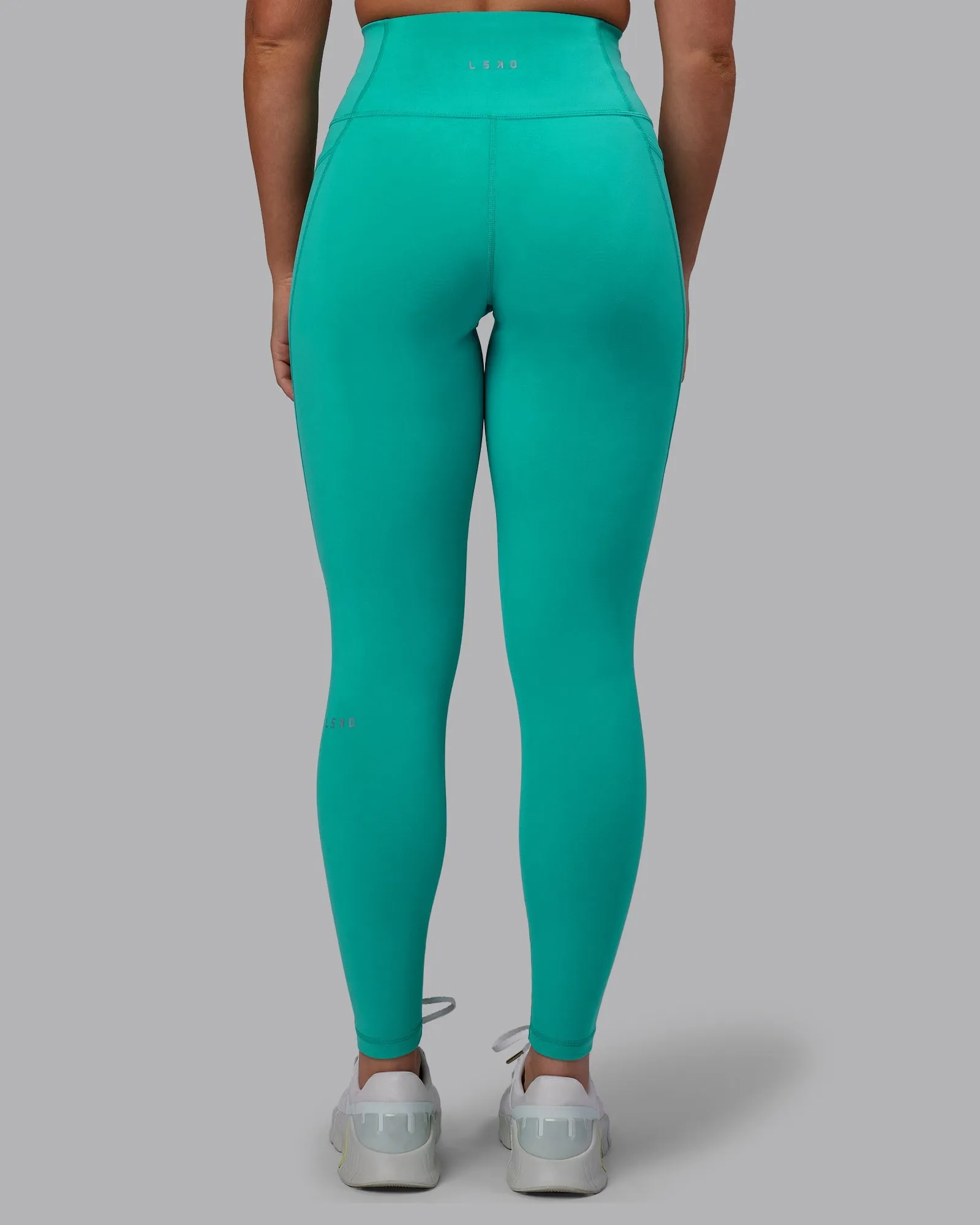 Trendy Turquoise Tide Leggings