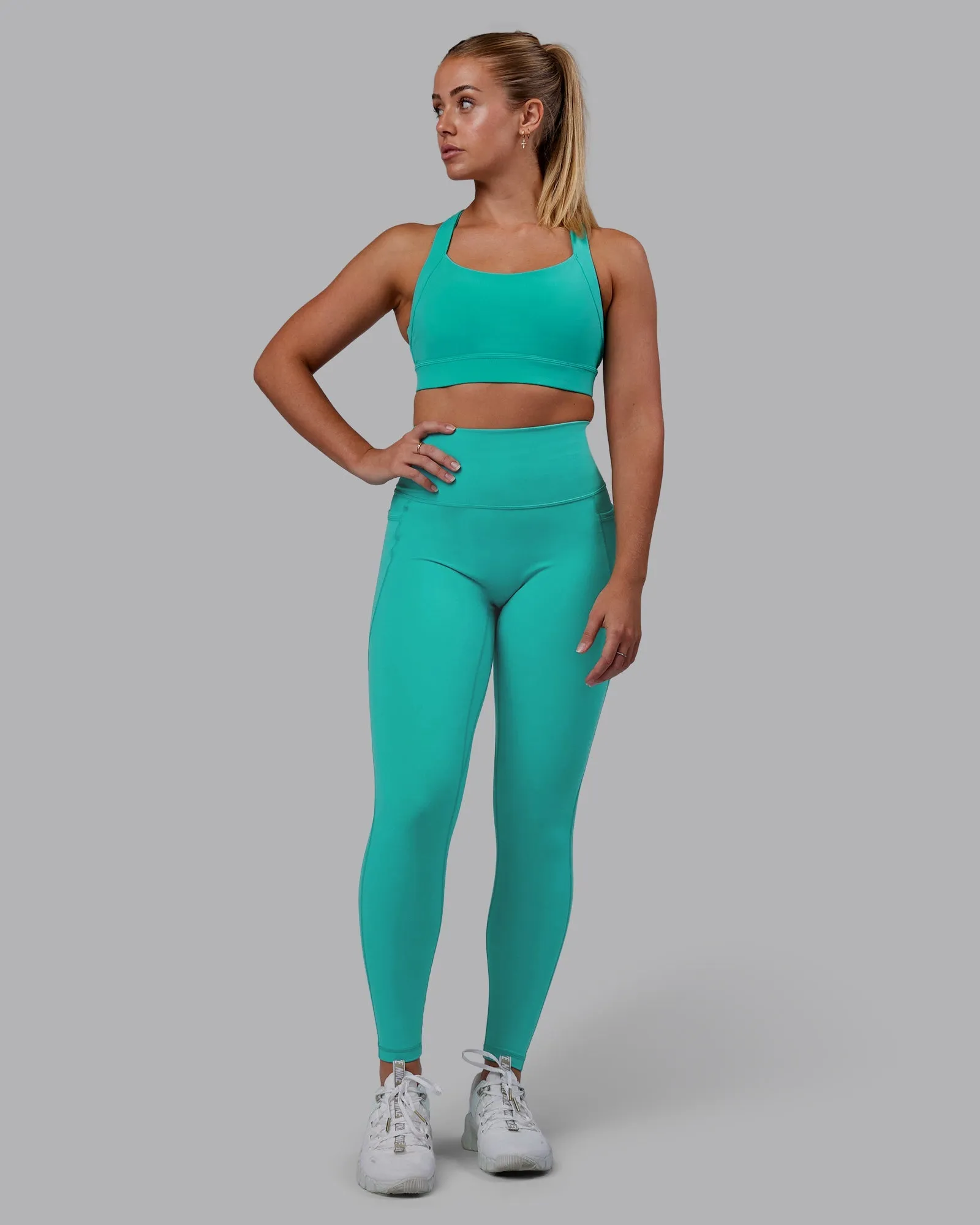 Trendy Turquoise Tide Leggings