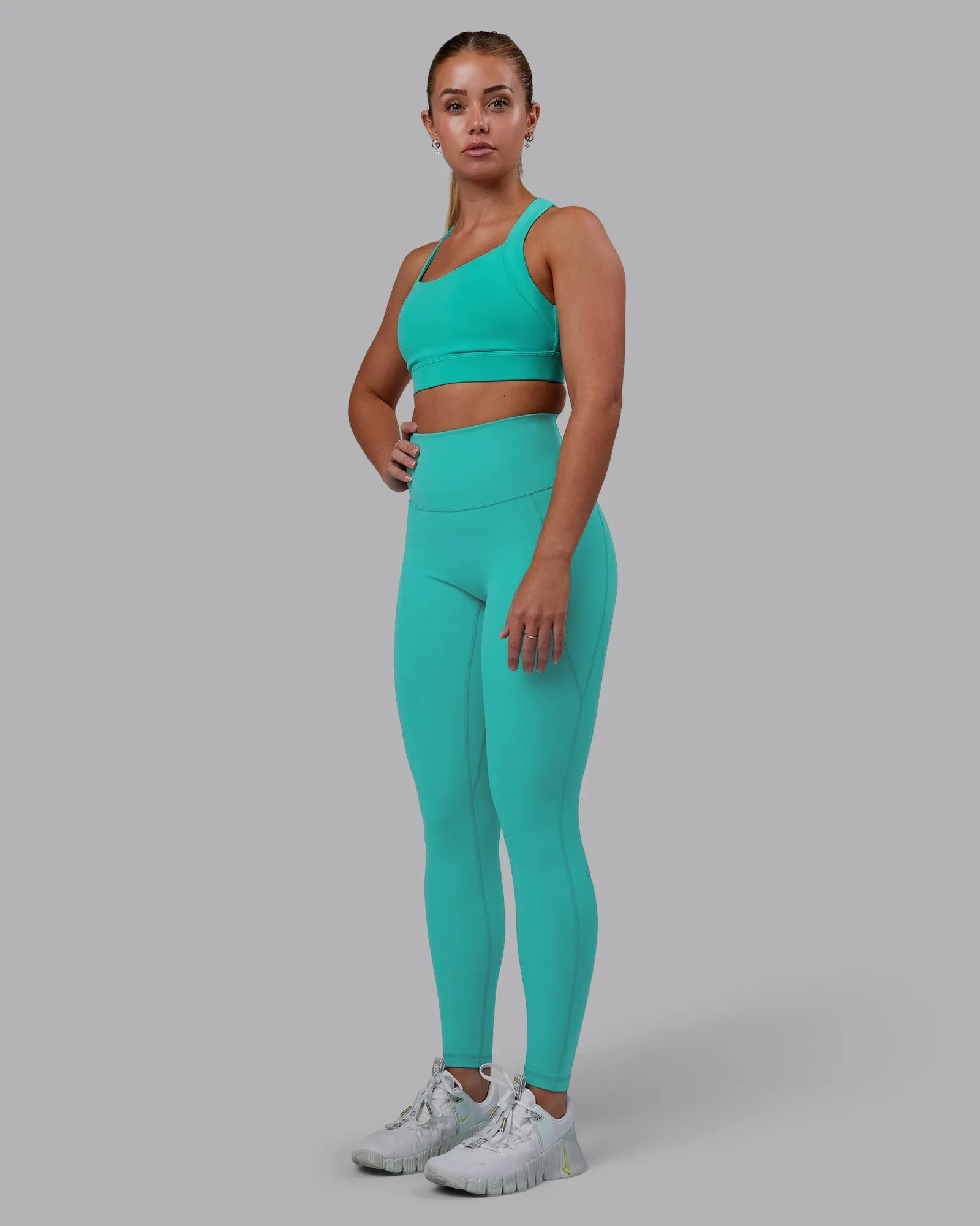 Trendy Turquoise Tide Leggings