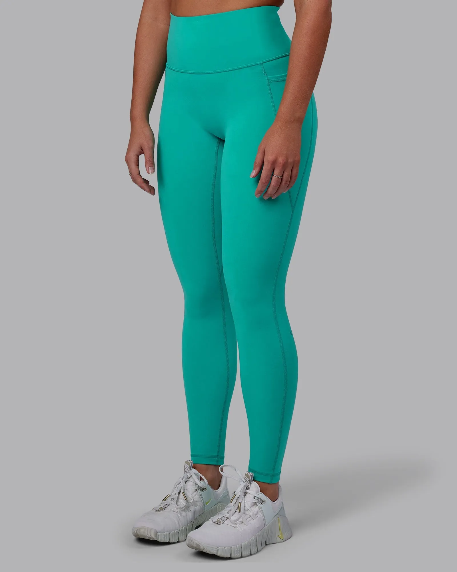 Trendy Turquoise Tide Leggings